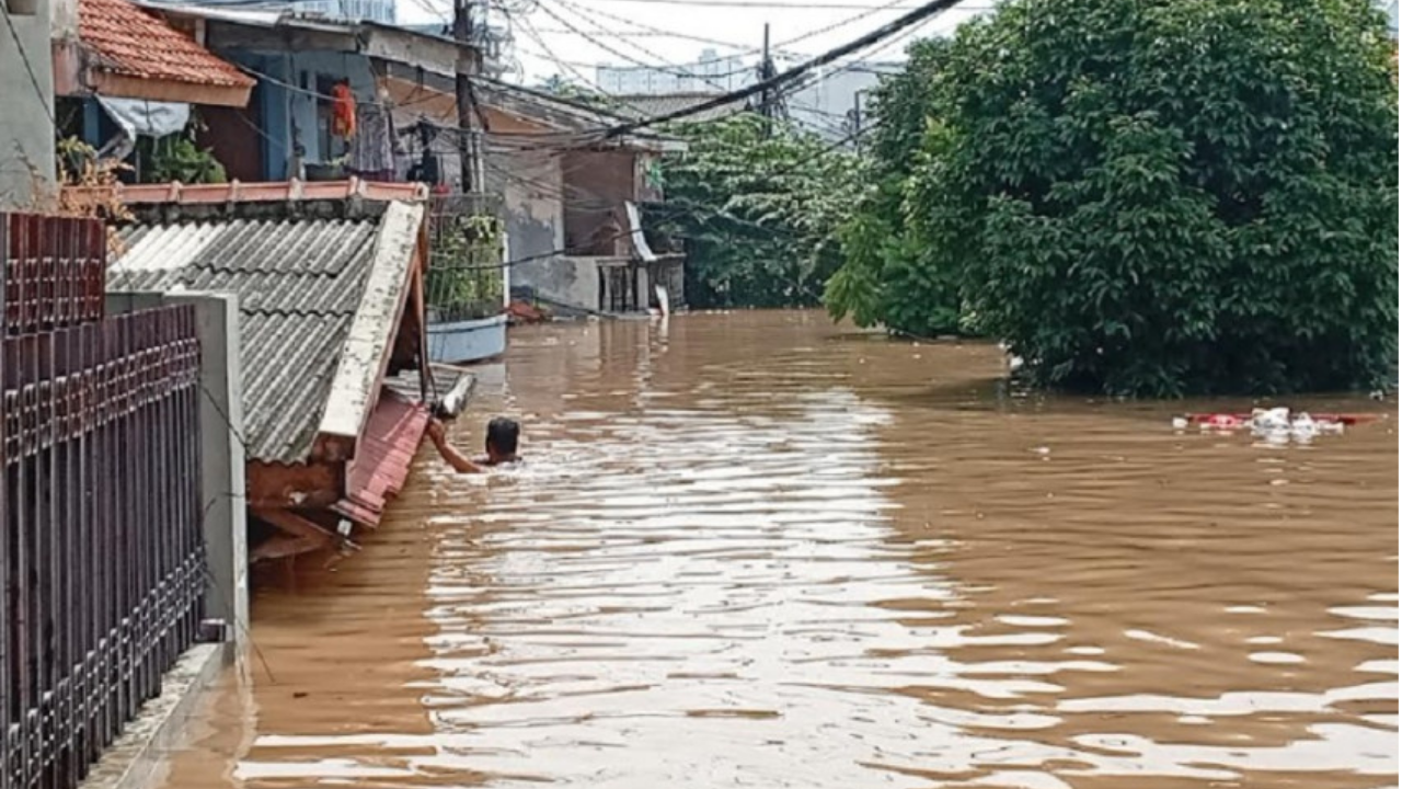 Alat Peringatan Dini Banjir di Pengadegan Rusak, Warga Tak Siap Hadapi Luapan Ciliwung